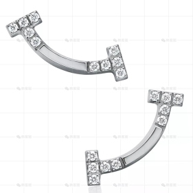 白金边钻笑脸耳环